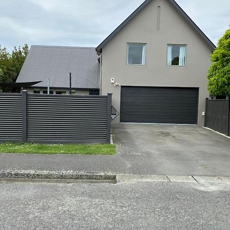 Home By Hagley Park Christchurch Exterior foto