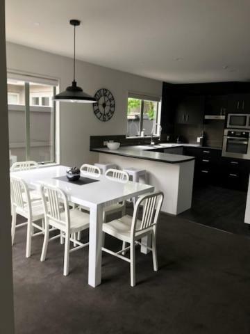 Home By Hagley Park Christchurch Exterior foto
